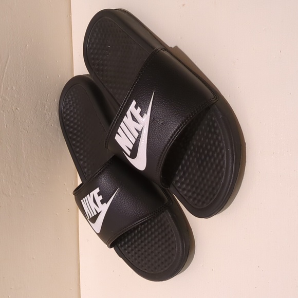 Nike Athletic Slides - Picture 1 of 3